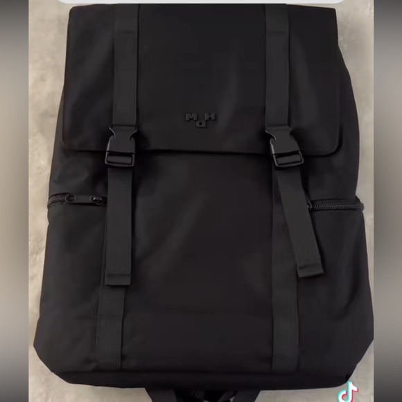 MAH SIRO BLACK BACKPACK | LARGE - Picture 2 of 6